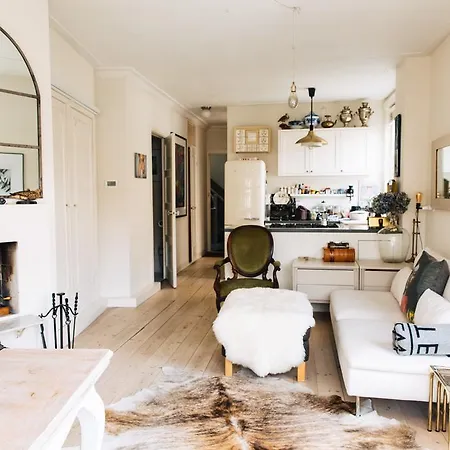 Luxury Canal View Design Apartment